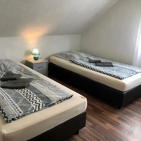 Cleopatra - Ganze Haus * Oranienburg