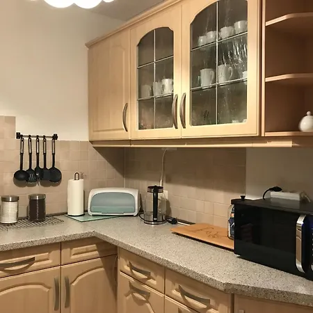 Cleopatra - Ganze Haus