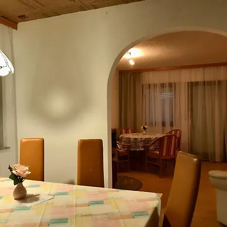 Cleopatra - Ganze Haus * Oranienburg