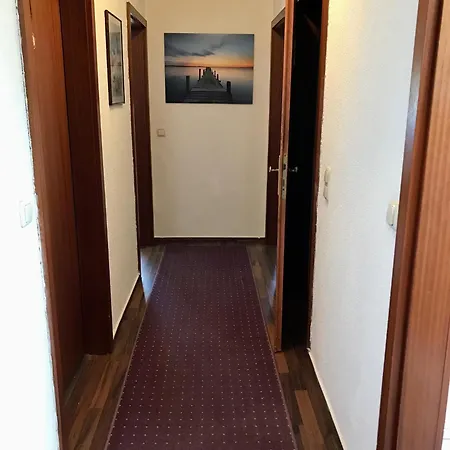 Cleopatra - Ganze Haus