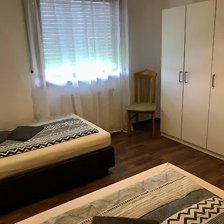 Cleopatra - Ganze Haus *