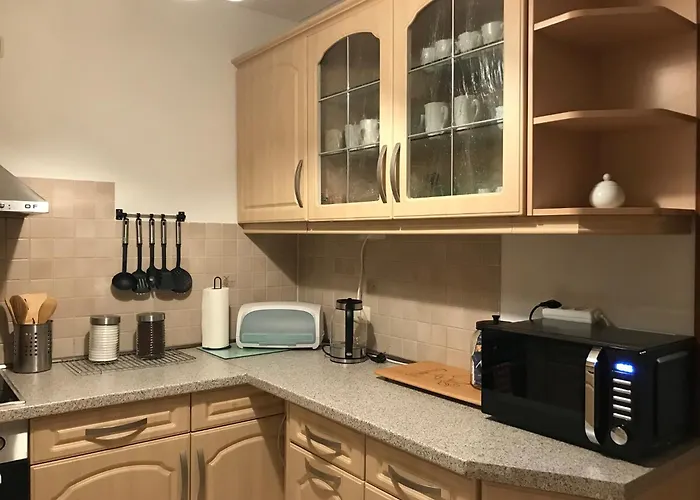 Cleopatra - Ganze Haus